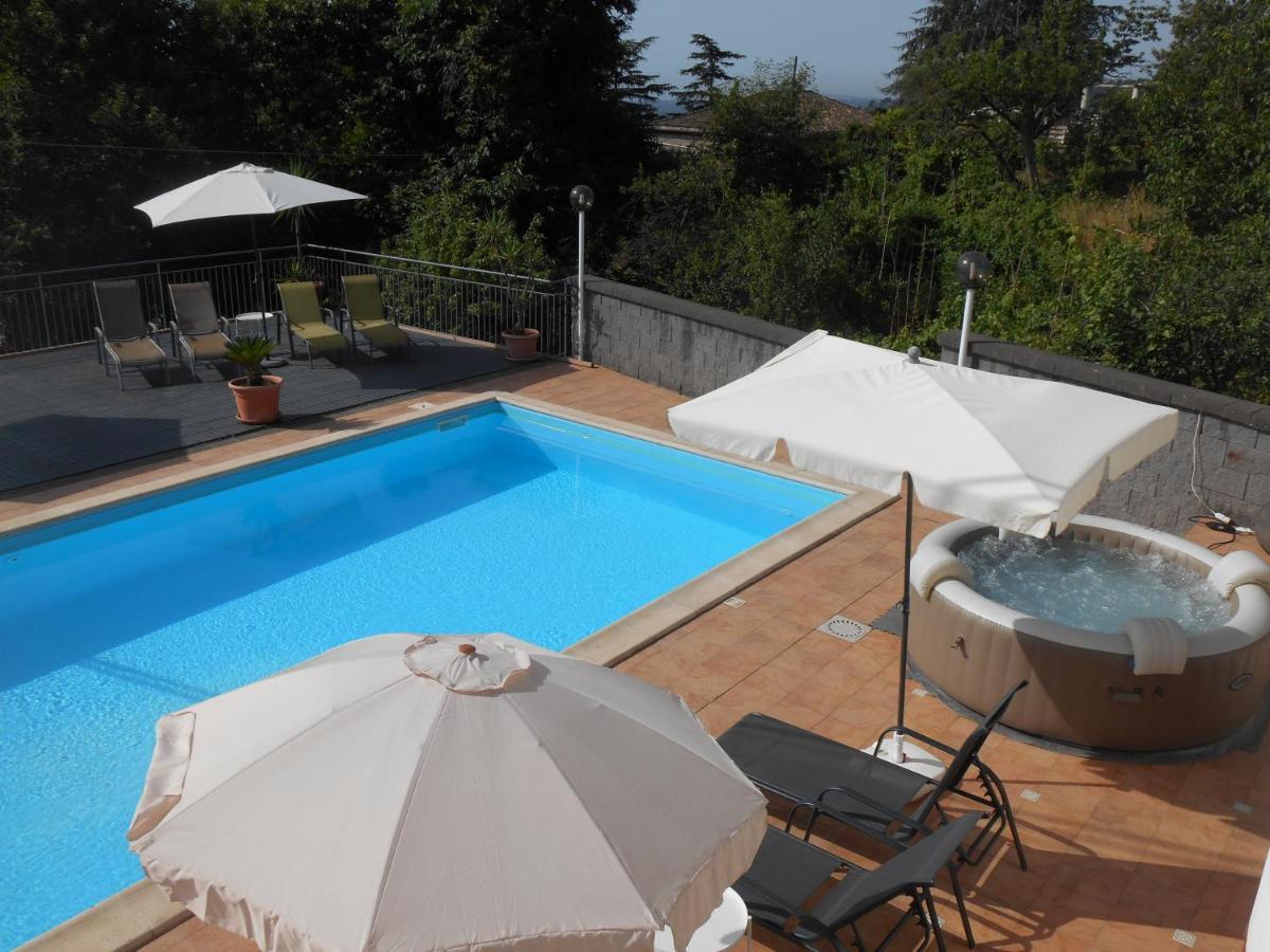 Al Villino Sunshine In Villa Con Piscina Ed Idromassaggio Sant'Alfio Екстер'єр фото