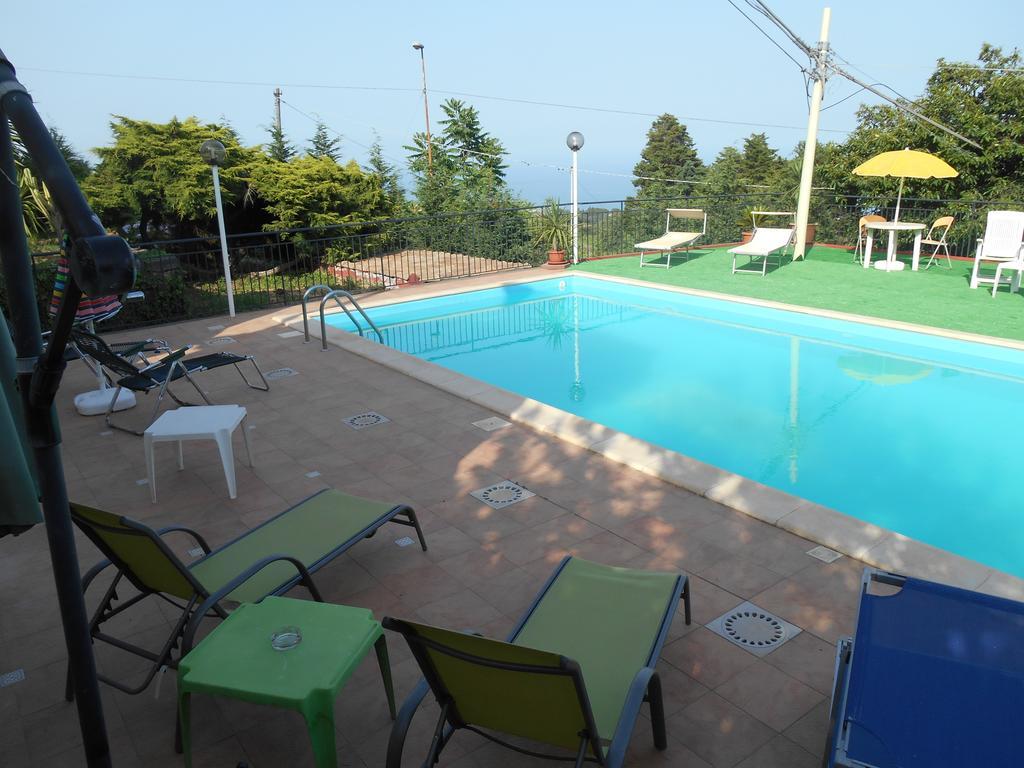Al Villino Sunshine In Villa Con Piscina Ed Idromassaggio Sant'Alfio Екстер'єр фото